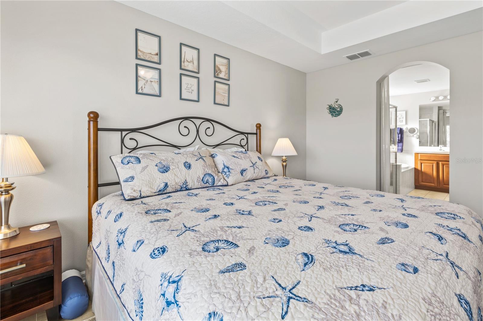 CRYSTAL LAKES - Residential