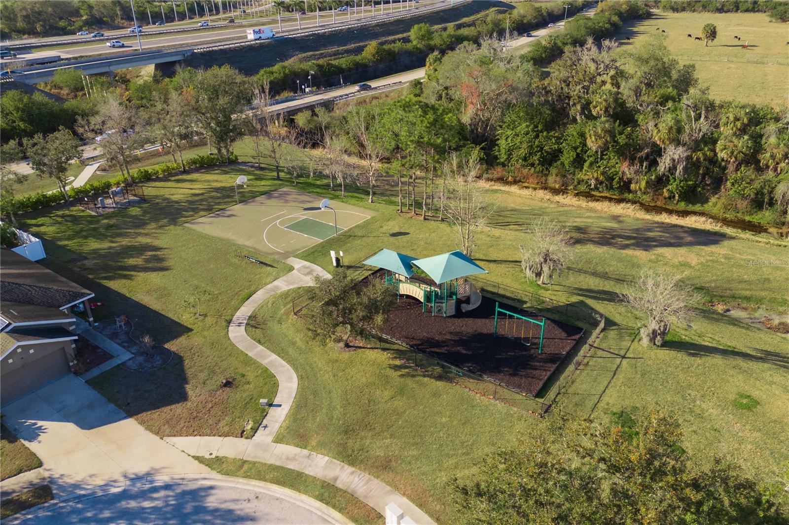 CRYSTAL LAKES - Residential