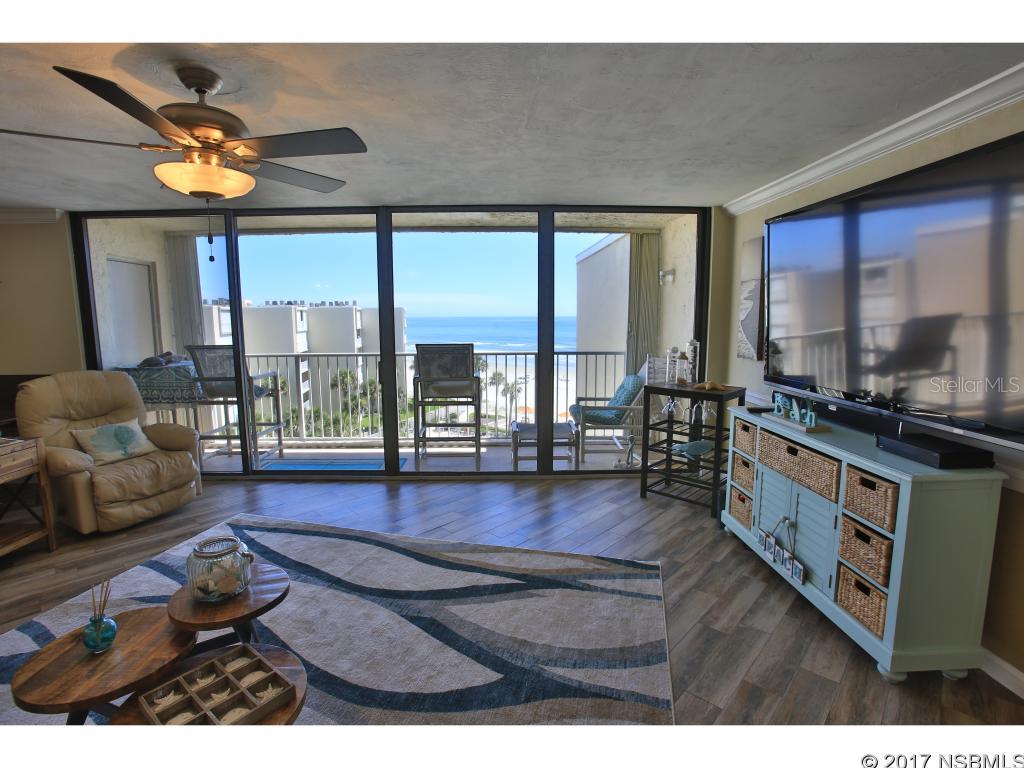 Pelican - Residential