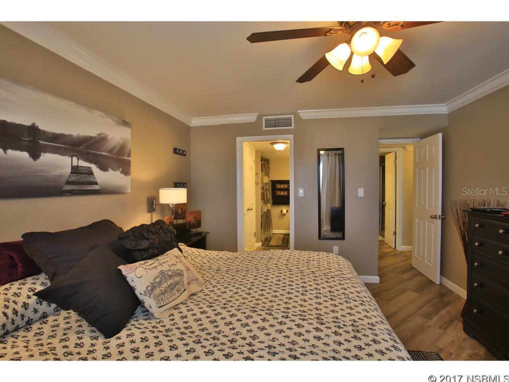 Pelican - Residential