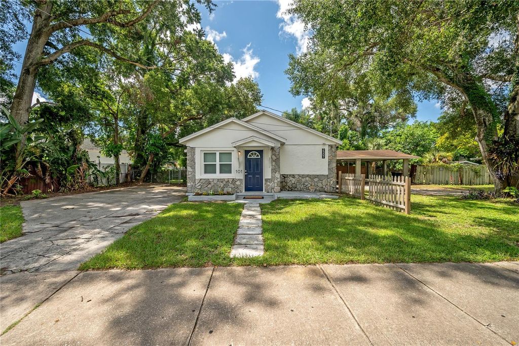 Photo of 2307 E Osborne Avenue, Tampa, FL 33610 (MLS # TB8497169)