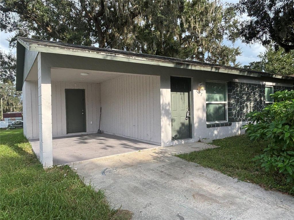 Photo of 737 S Bailey Avenue, Brooksville, FL 34601 (MLS # A4665723)