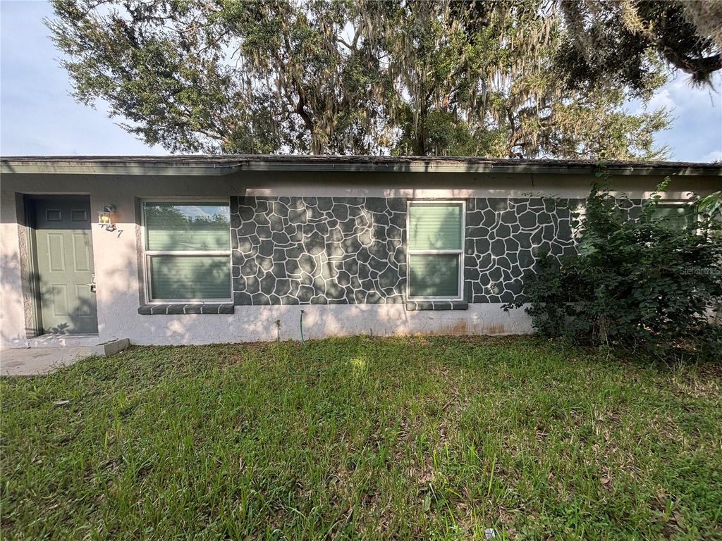 Photo of 737 S Bailey Avenue, Brooksville, FL 34601 (MLS # A4665723)