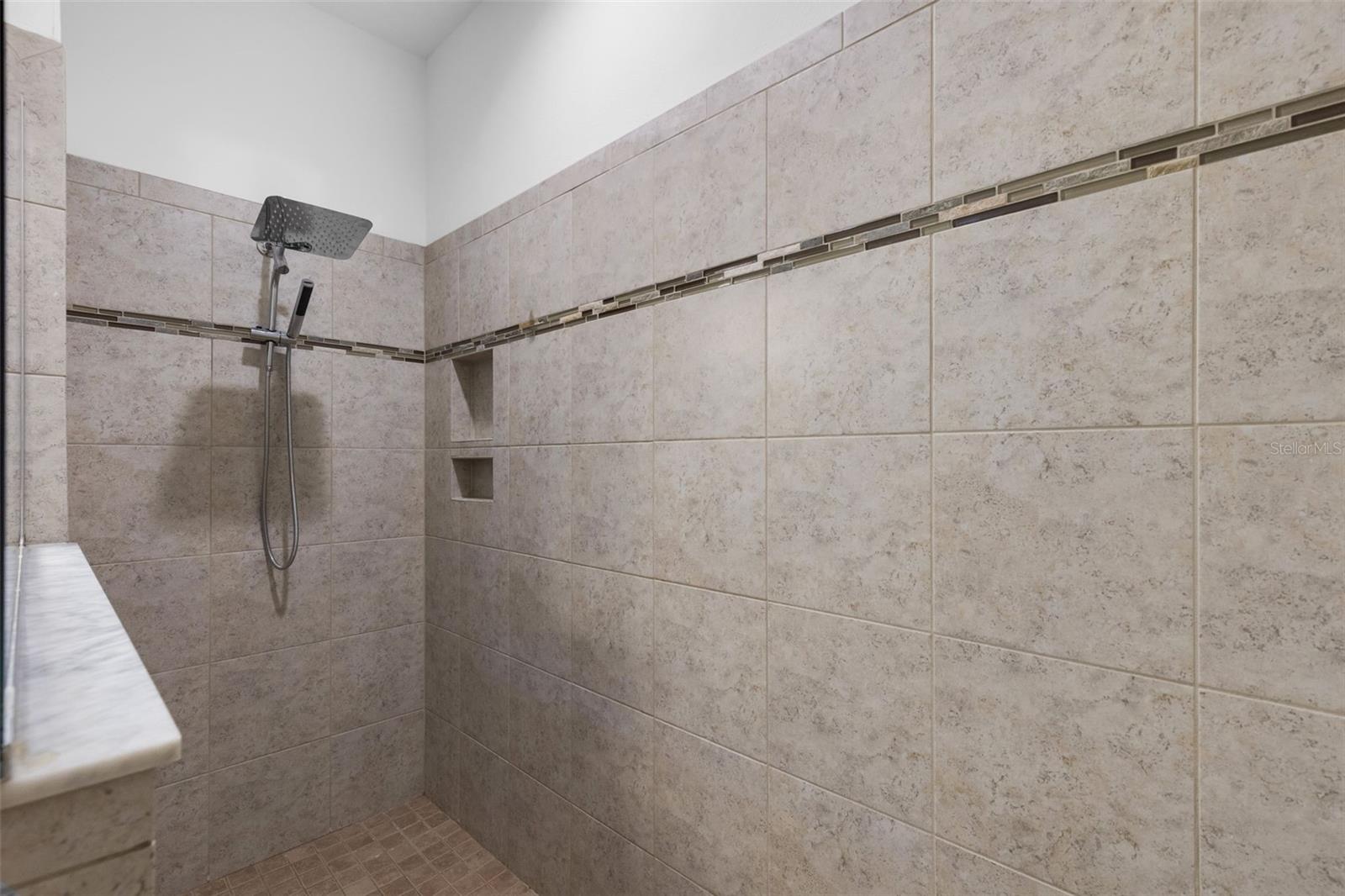 KINGSWAY ESTATES SOUTH - Residential