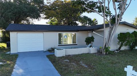 Photo of 3307 Brookfield Drive, Holiday, FL 34691 (MLS # TB8399916) Photo of 3307 Brookfield Drive, Holiday, FL 34691 (MLS # TB8399916)
