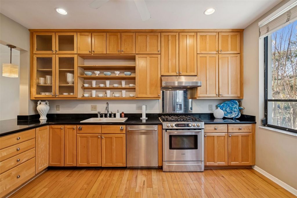 Photo of 5010 Bayshore Boulevard #9, Tampa, FL 33611 (MLS # TB8472731)