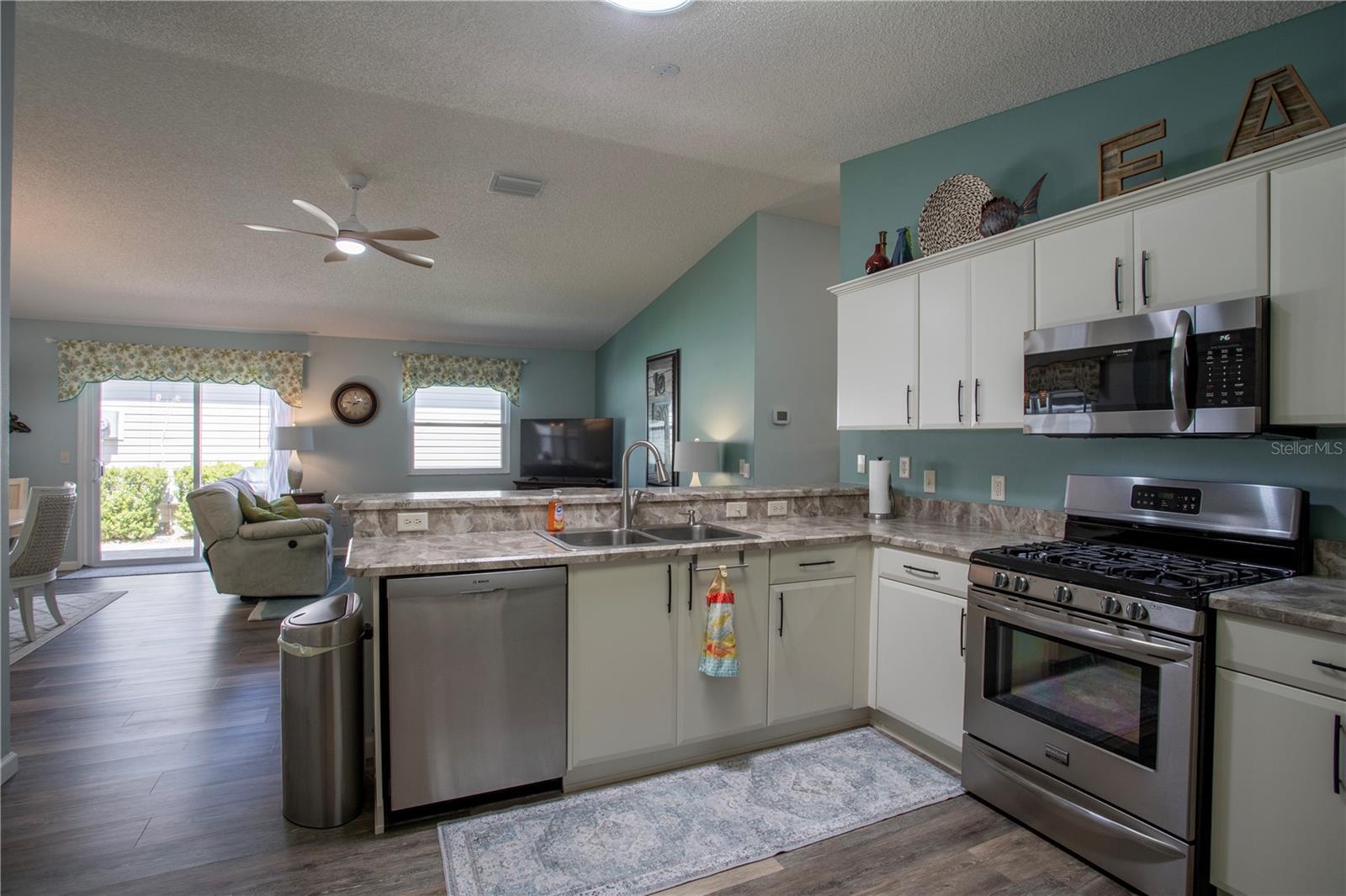 VILLAGES/MARION VILLAS - Residential