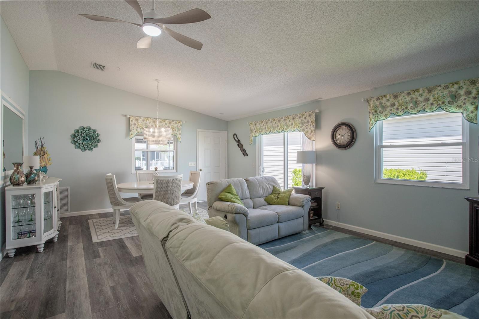 VILLAGES/MARION VILLAS - Residential