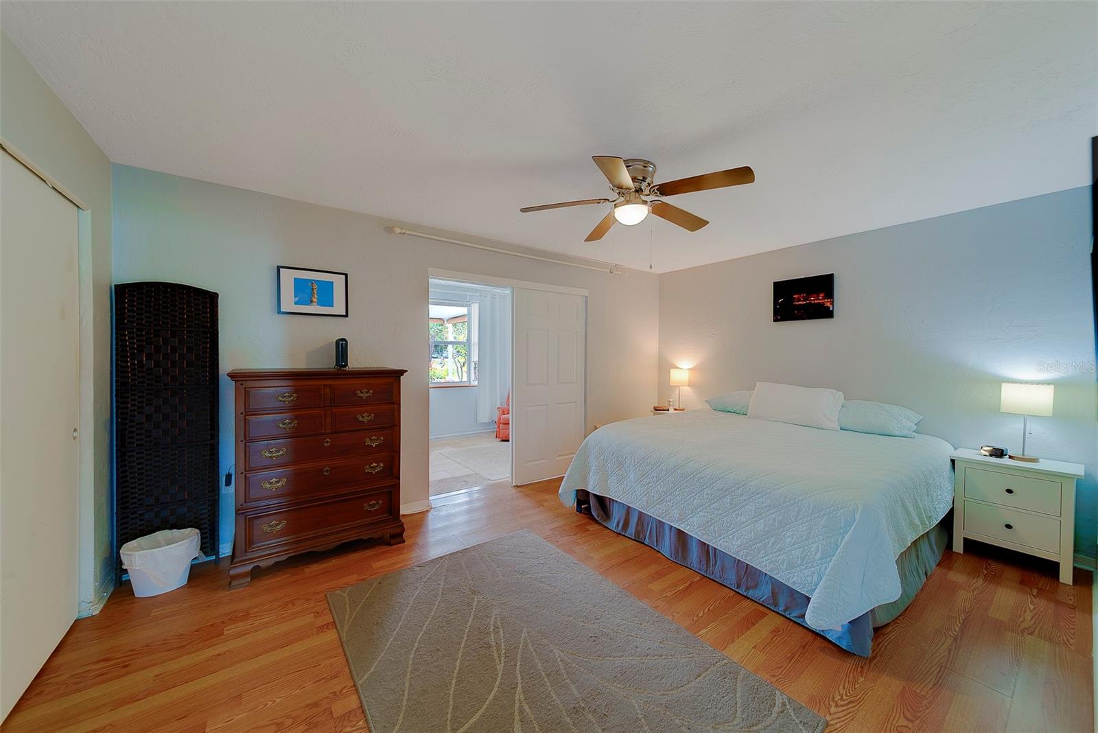 ON TOP OF THE WORLD - Residential