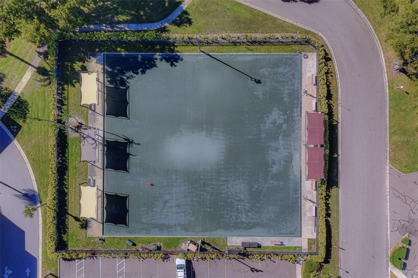 ON TOP OF THE WORLD - Residential