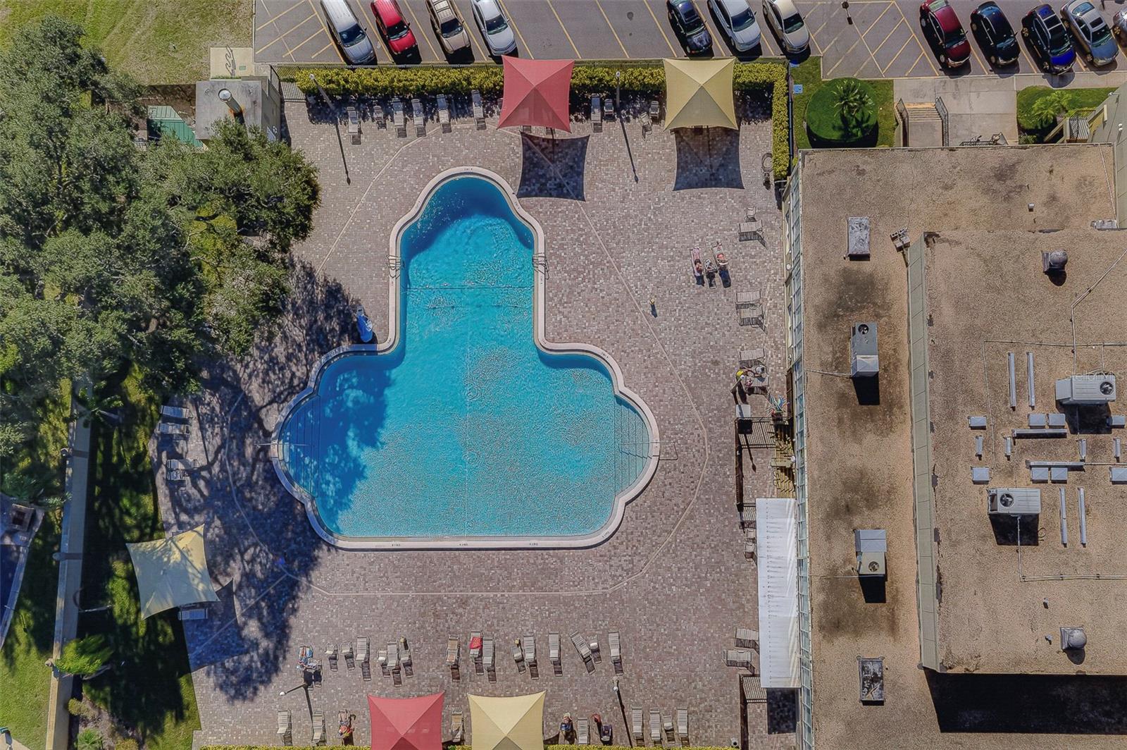 ON TOP OF THE WORLD - Residential