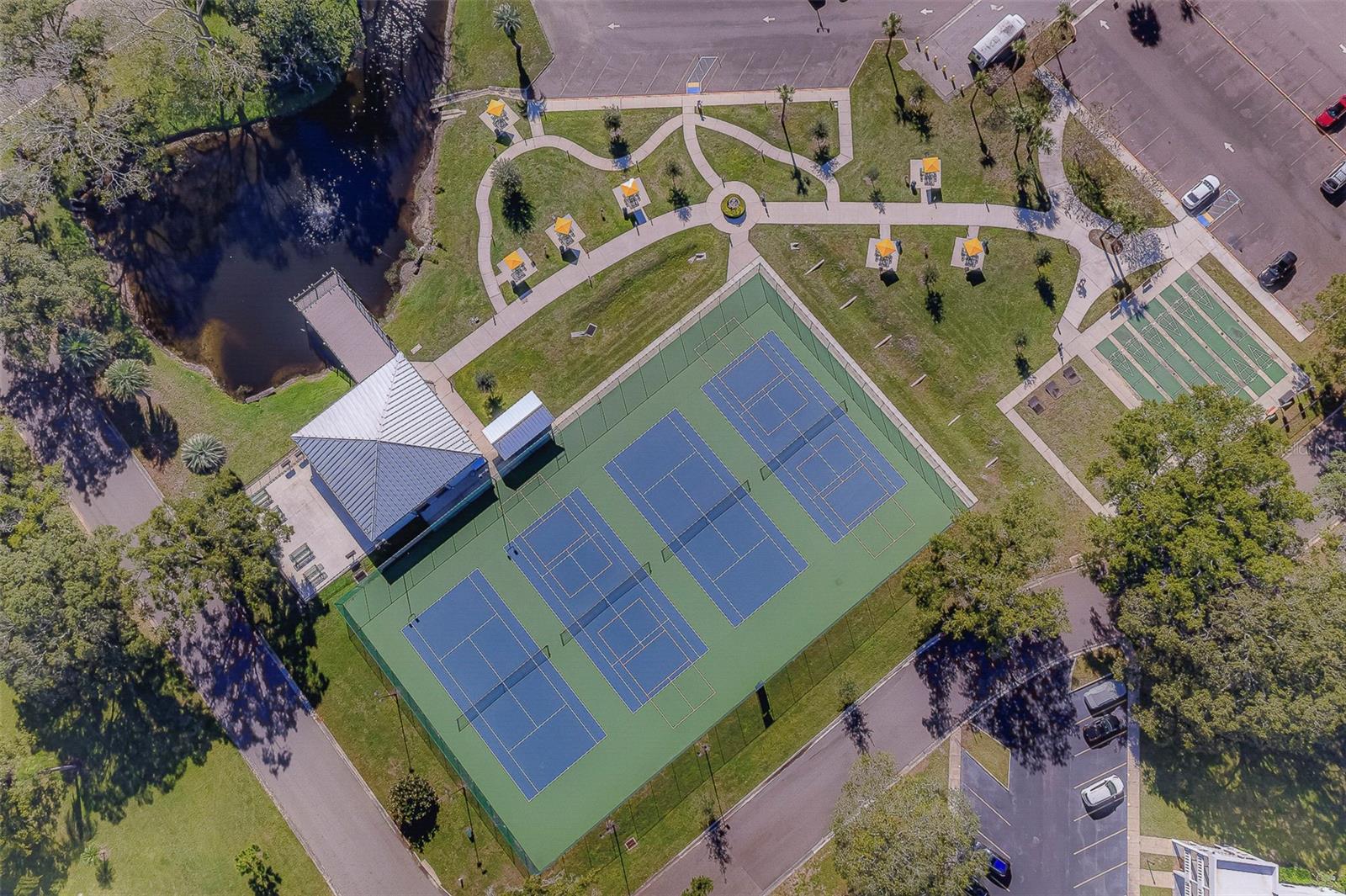 ON TOP OF THE WORLD - Residential