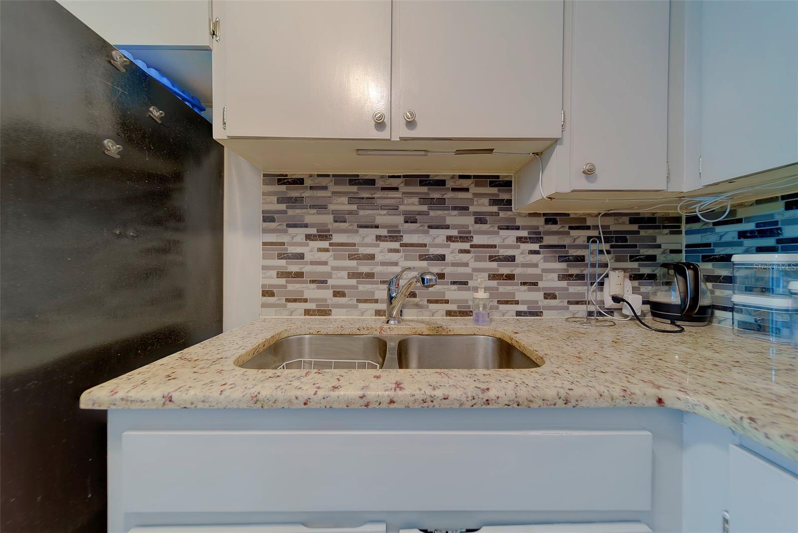 ON TOP OF THE WORLD - Residential