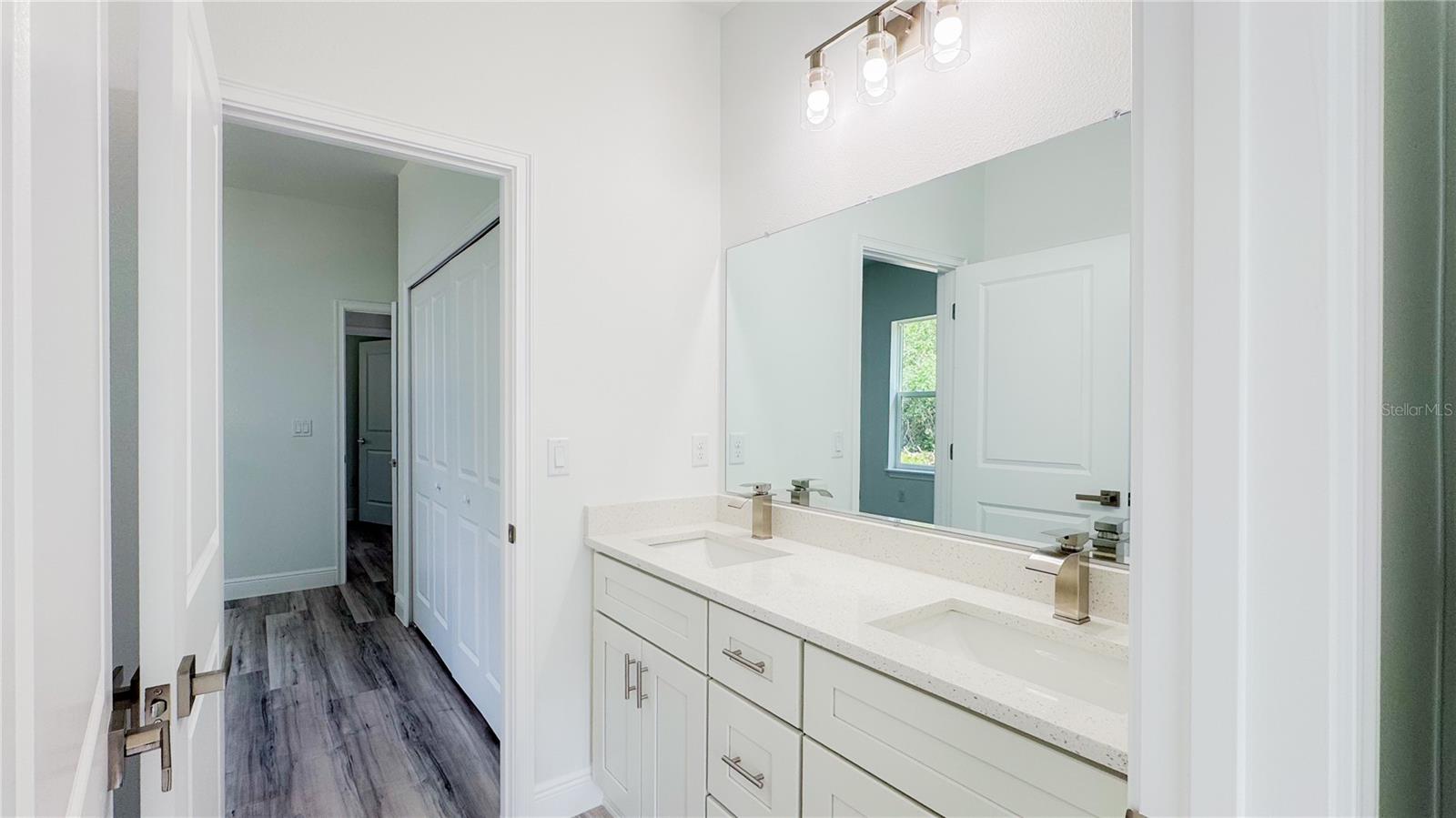 MARION OAKS - Residential