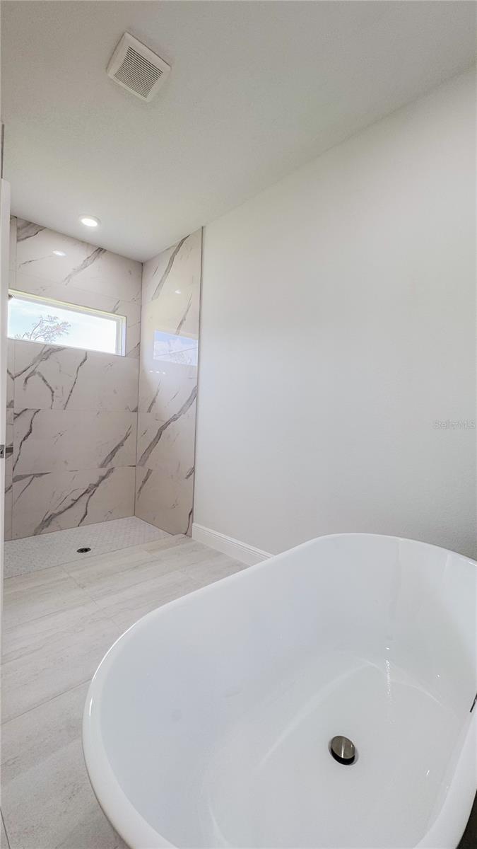 MARION OAKS - Residential