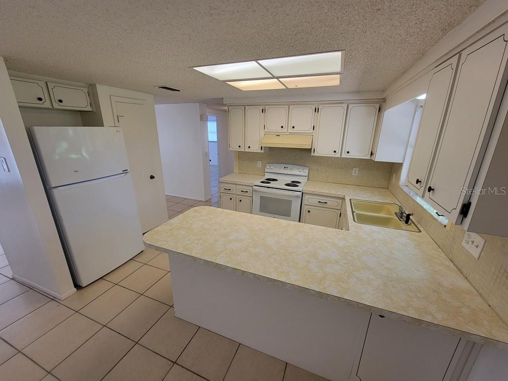 EMBASSY HILLS - Residential Lease