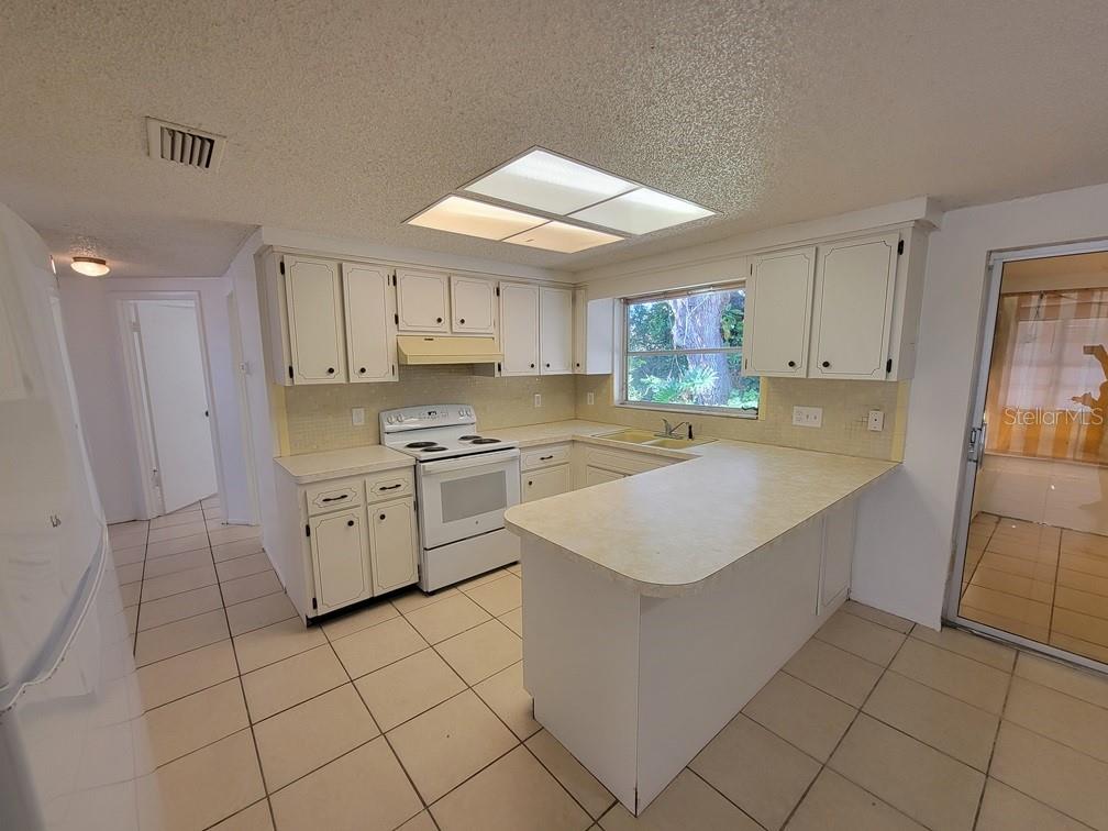 EMBASSY HILLS - Residential Lease