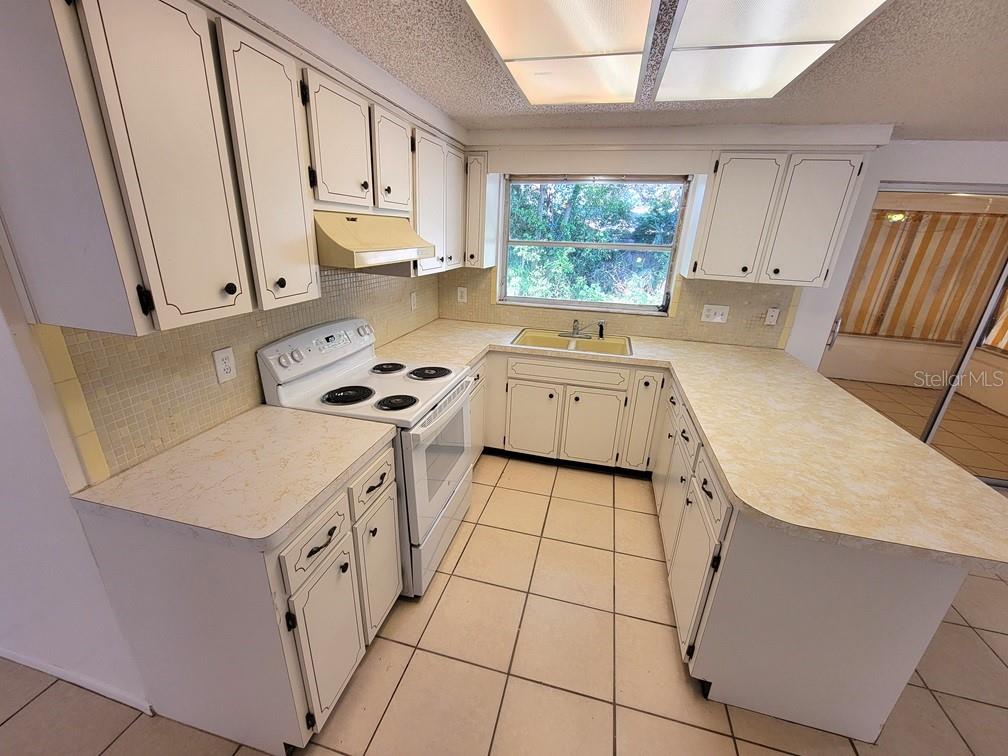 EMBASSY HILLS - Residential Lease