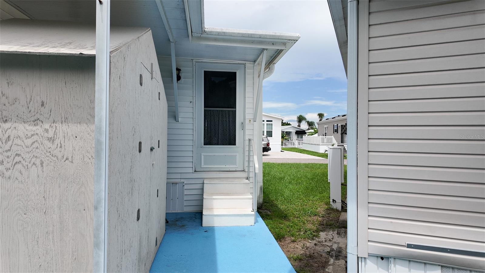 OUTDOOR RESORTS AMERICA - Residential