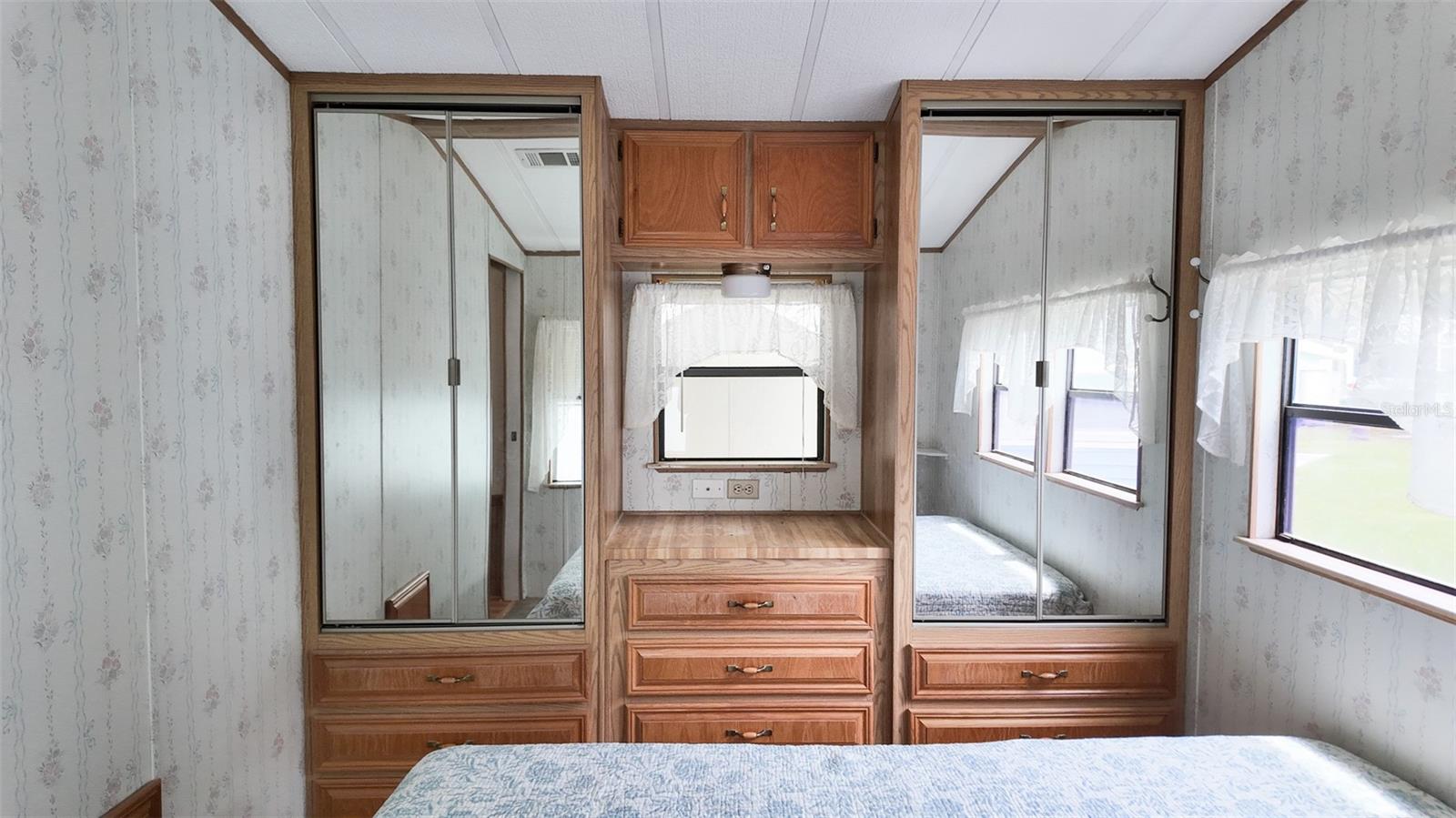 OUTDOOR RESORTS AMERICA - Residential