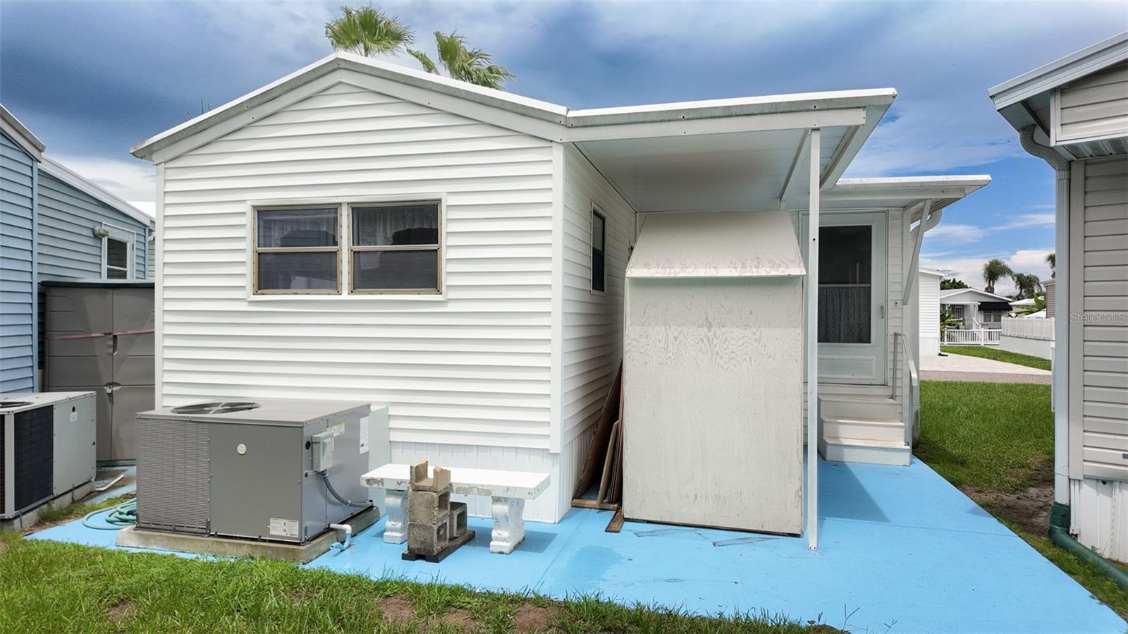 OUTDOOR RESORTS AMERICA - Residential