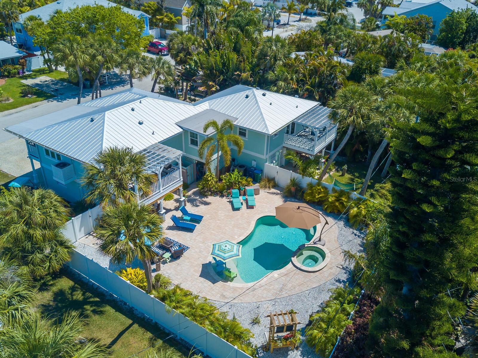 HOLMES BEACH 13TH UNIT - Residential Lease