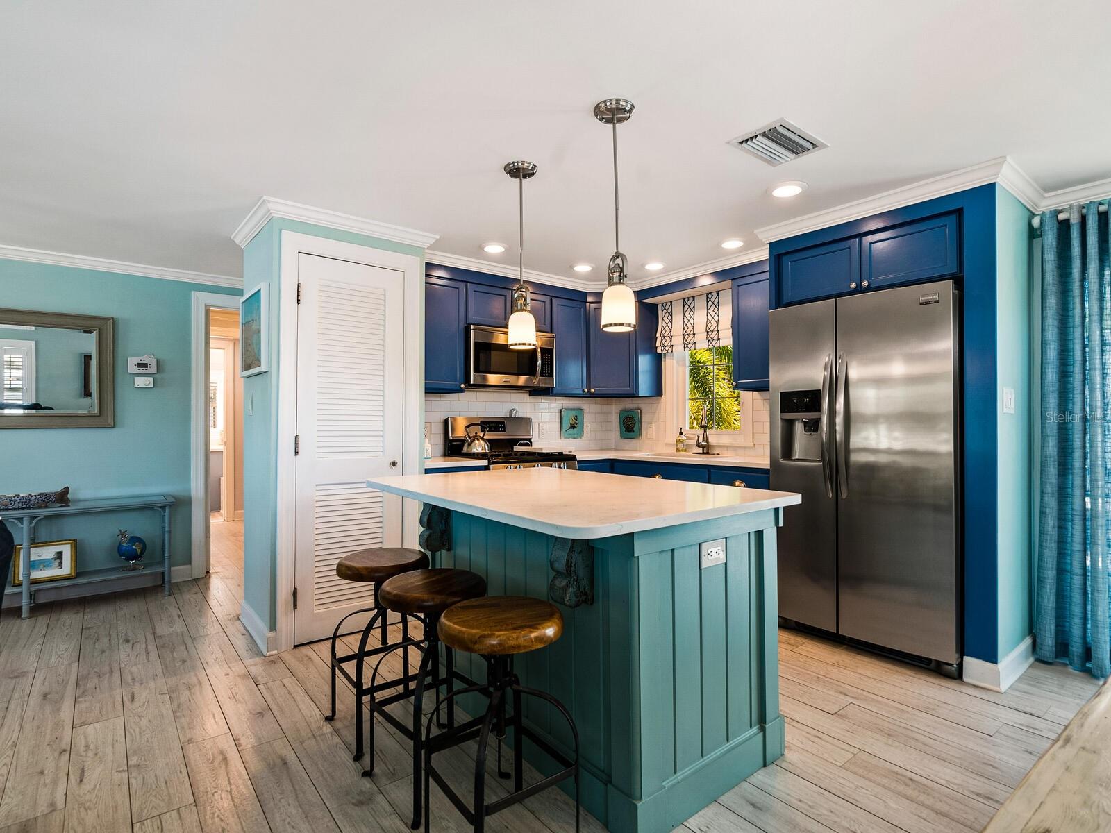 HOLMES BEACH 13TH UNIT - Residential Lease