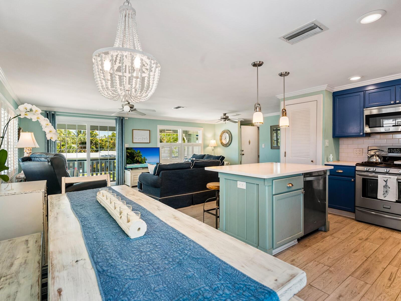 HOLMES BEACH 13TH UNIT - Residential Lease