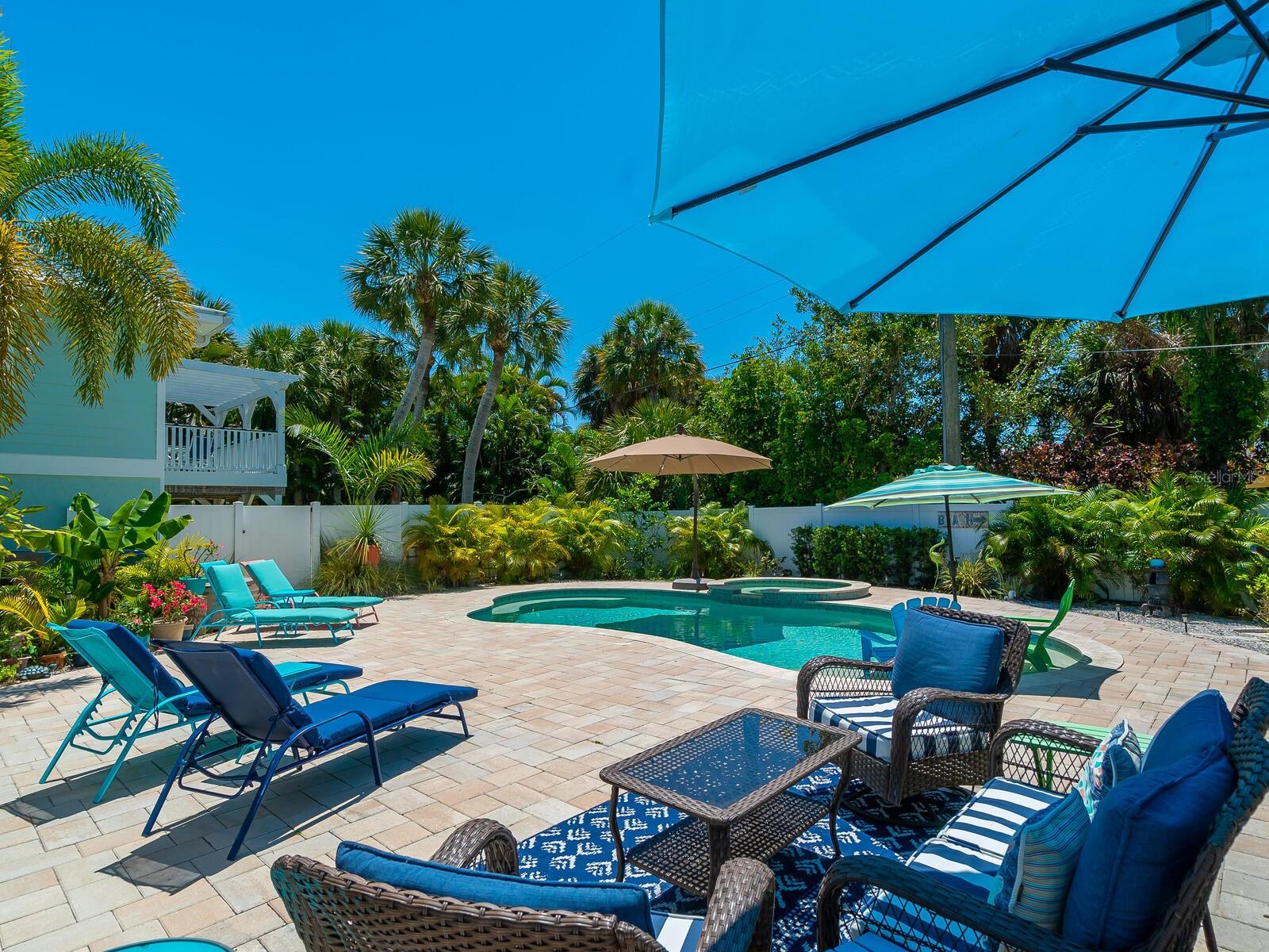 HOLMES BEACH 13TH UNIT - Residential Lease