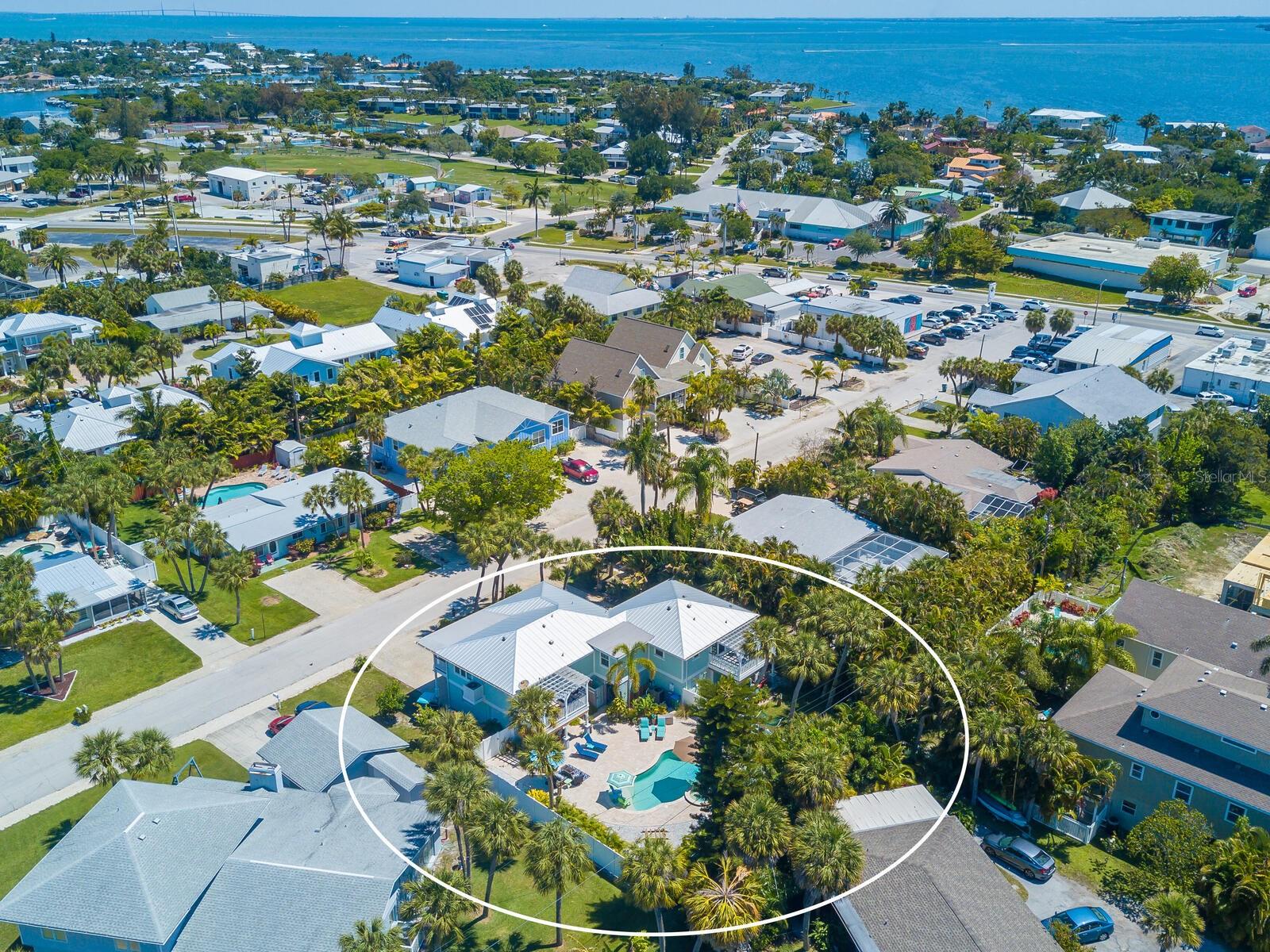 HOLMES BEACH 13TH UNIT - Residential Lease