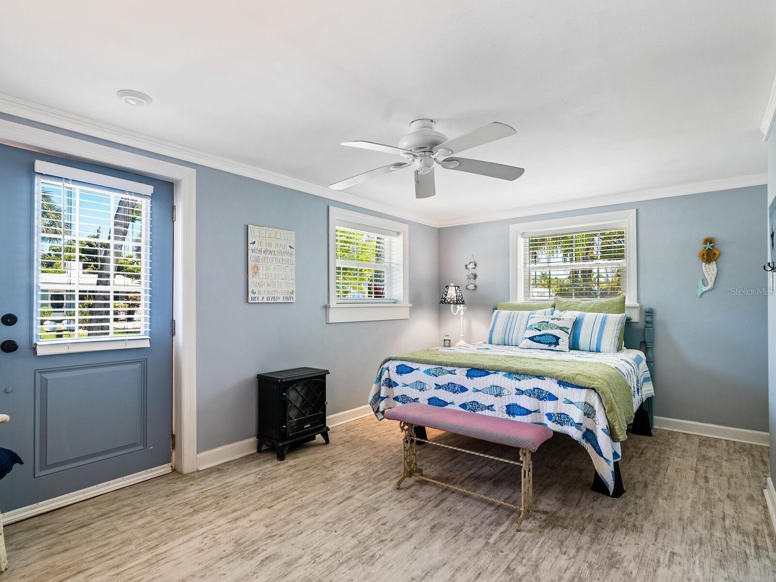 HOLMES BEACH 13TH UNIT - Residential Lease