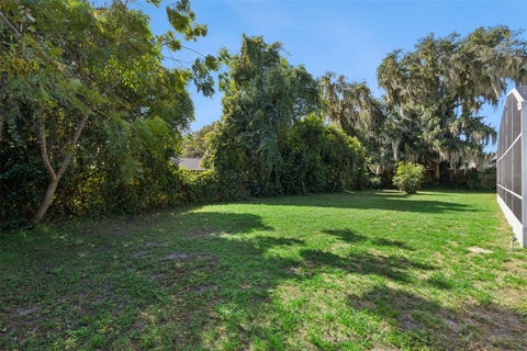 Tiny photo for 5246 Royal Oak Drive, Fruitland Park, FL 34731 (MLS # G5119315)