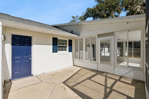 Tiny photo for 5246 Royal Oak Drive, Fruitland Park, FL 34731 (MLS # G5119315)