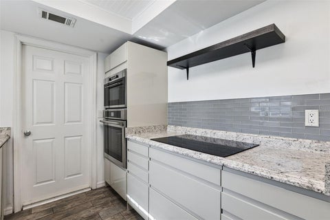Tiny photo for 5246 Royal Oak Drive, Fruitland Park, FL 34731 (MLS # G5119315)