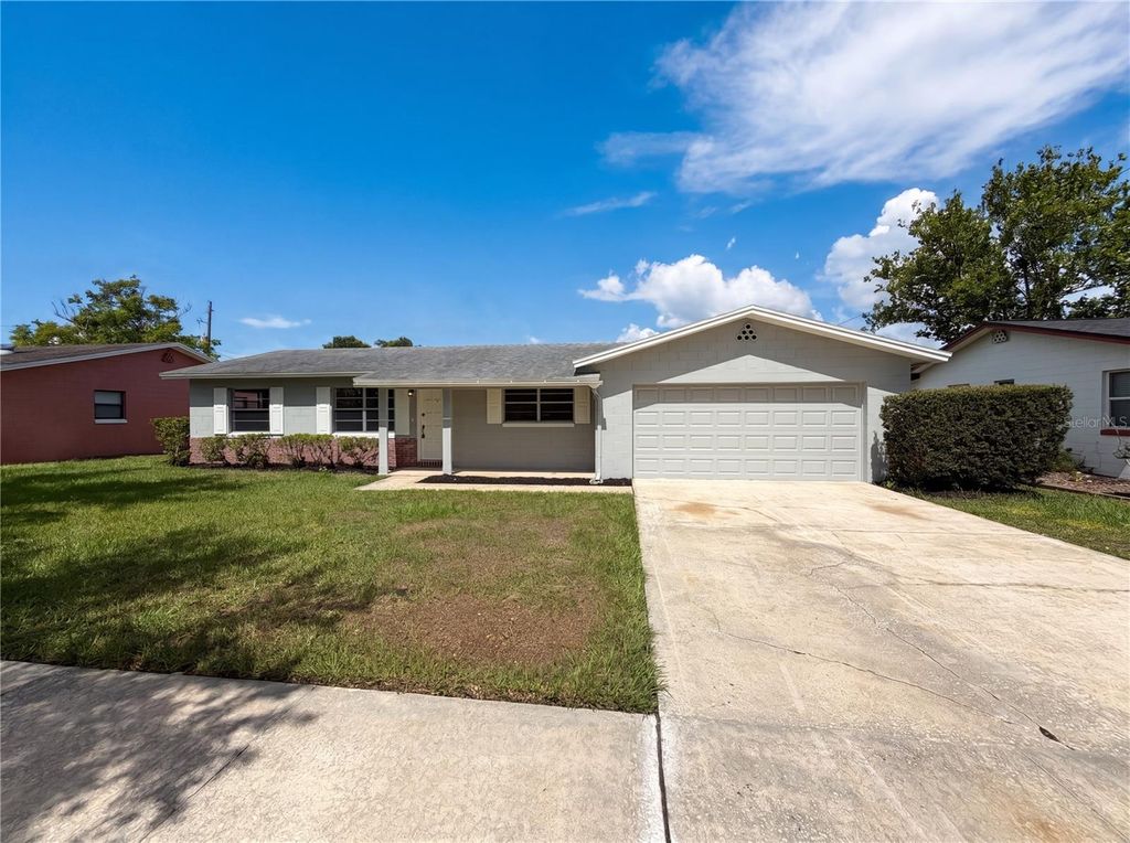 Photo of 1024 Sunwood Lane, Orlando, FL 32807 (MLS # O6413357)