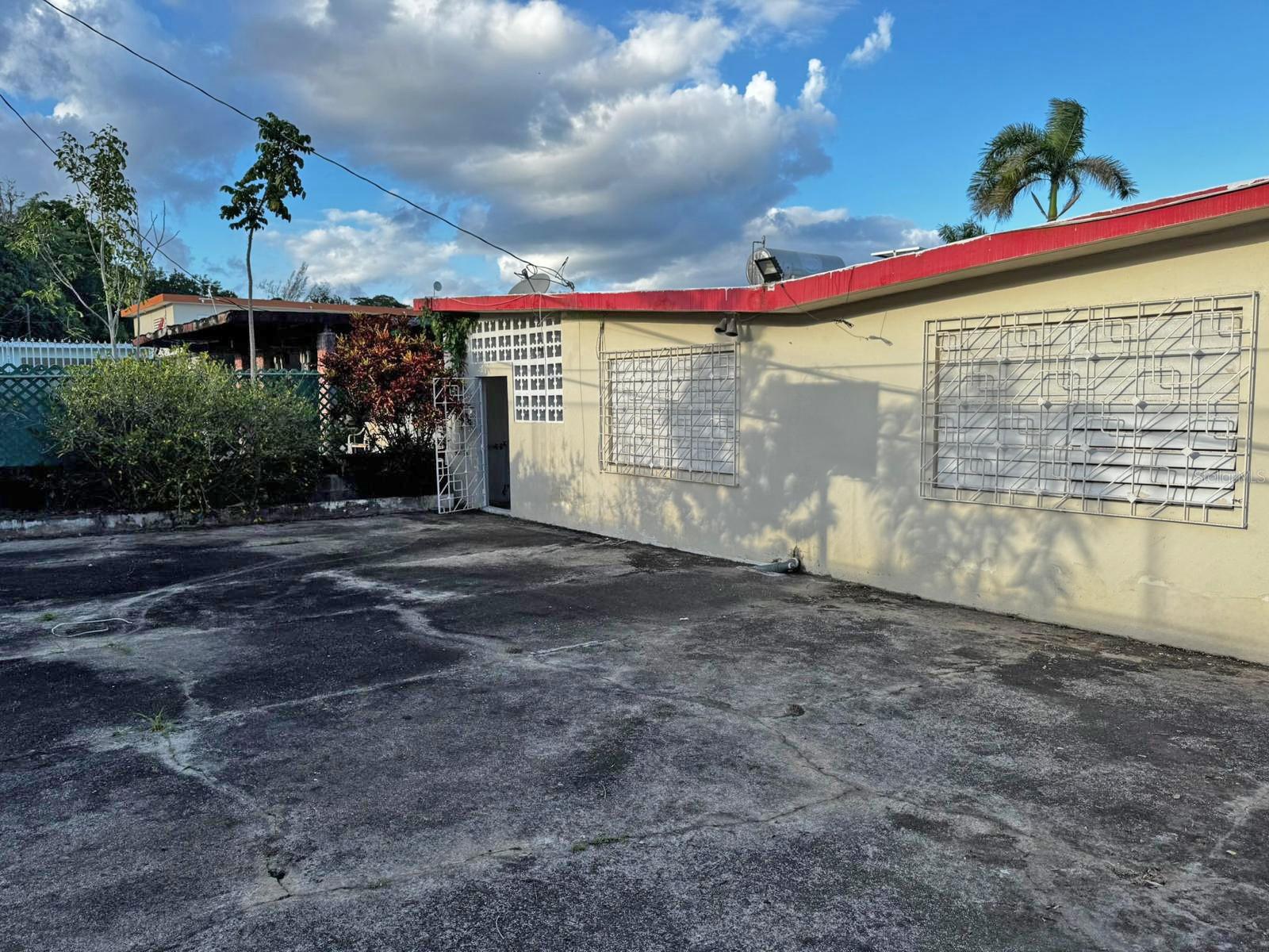 URB. BAYAMÓN GARDENS - Residential