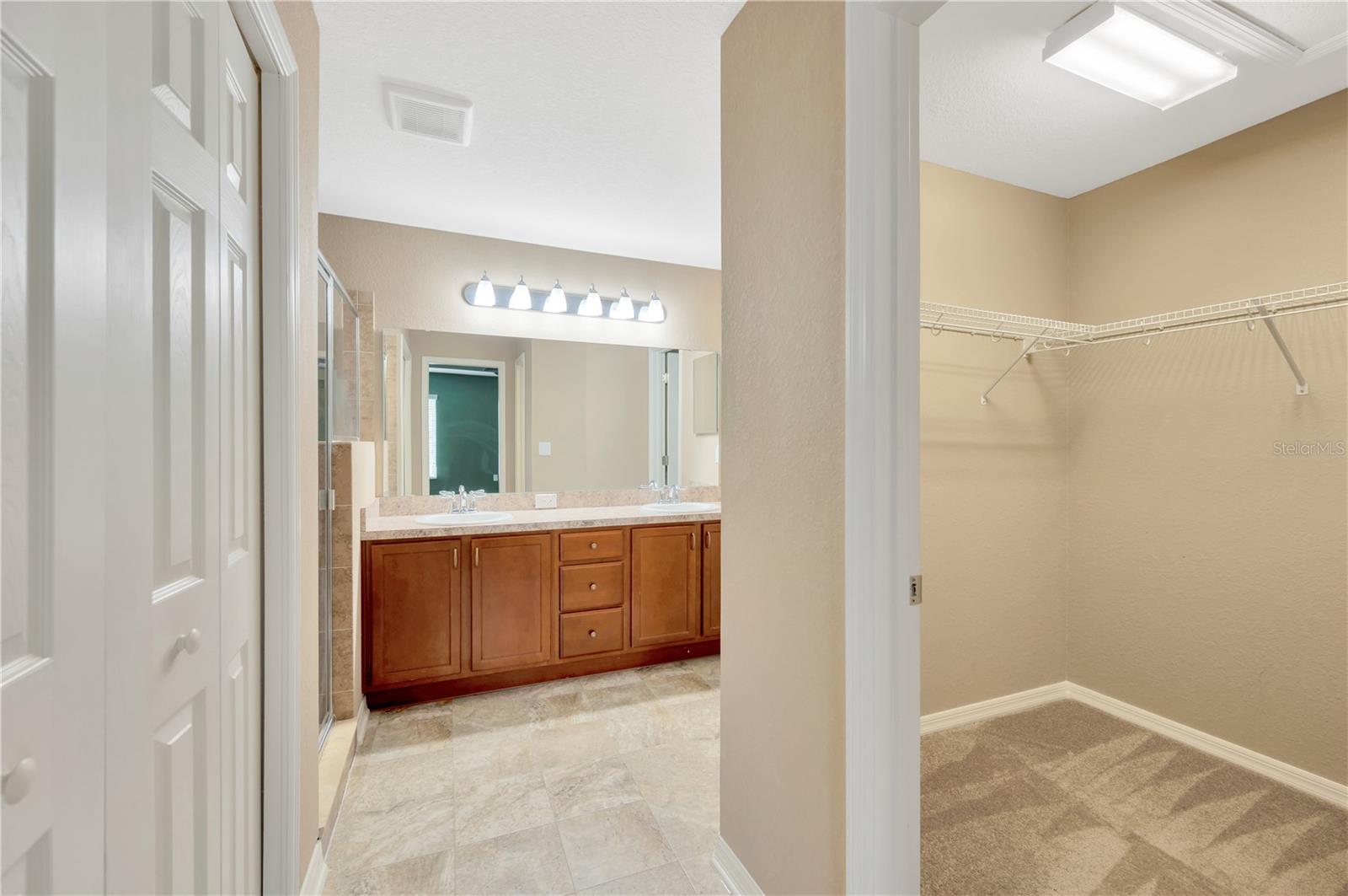 VINEYARD RESERVE - Residential Lease