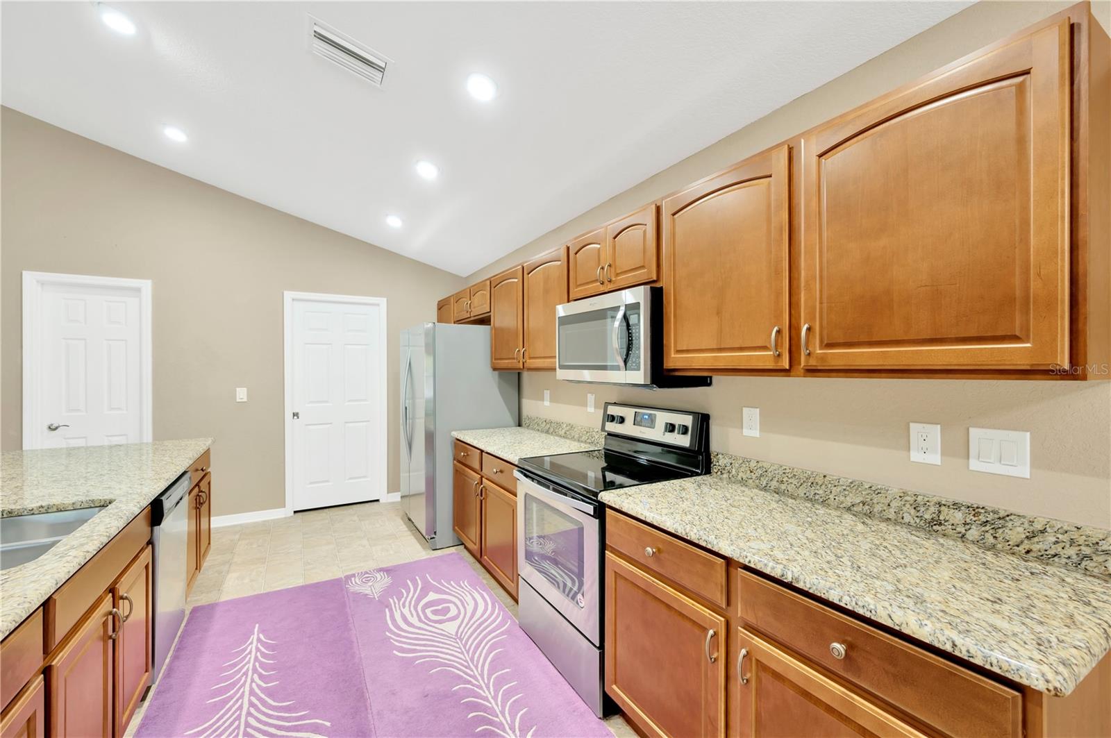 VINEYARD RESERVE - Residential Lease