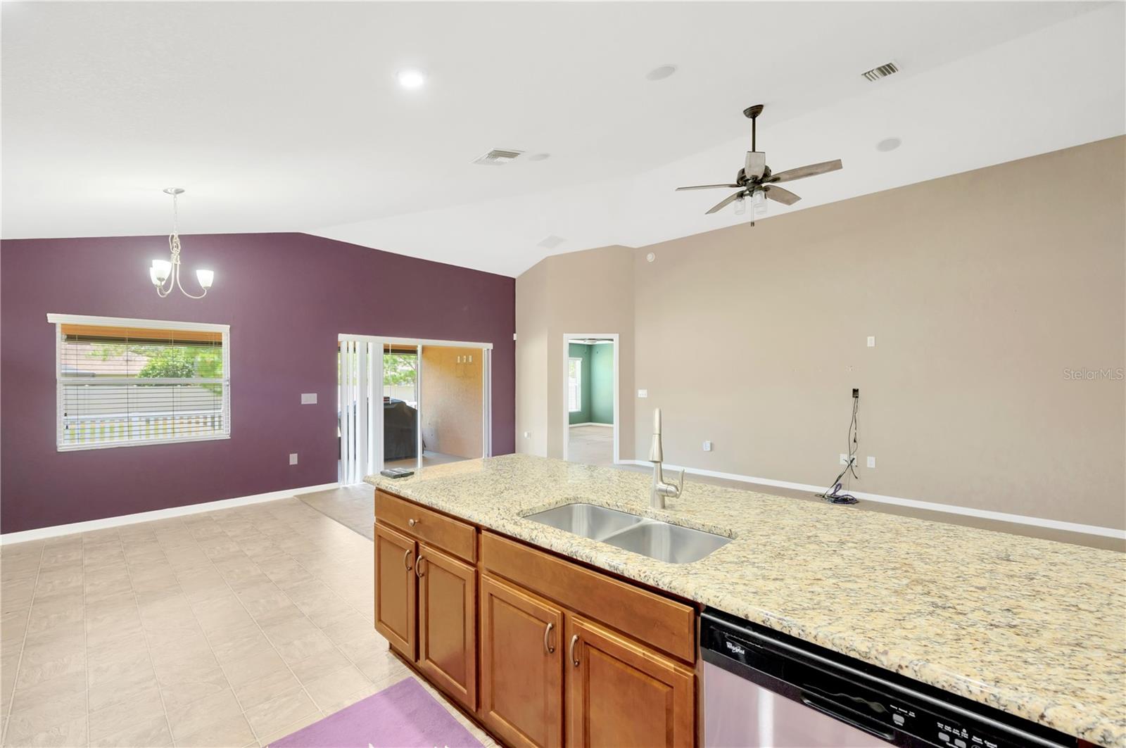 VINEYARD RESERVE - Residential Lease