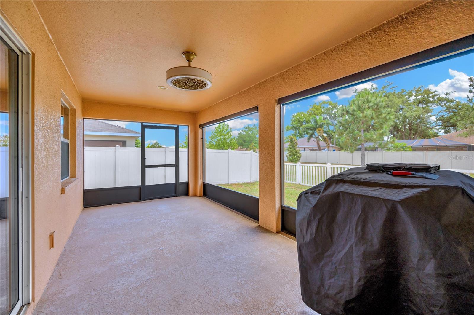 VINEYARD RESERVE - Residential Lease
