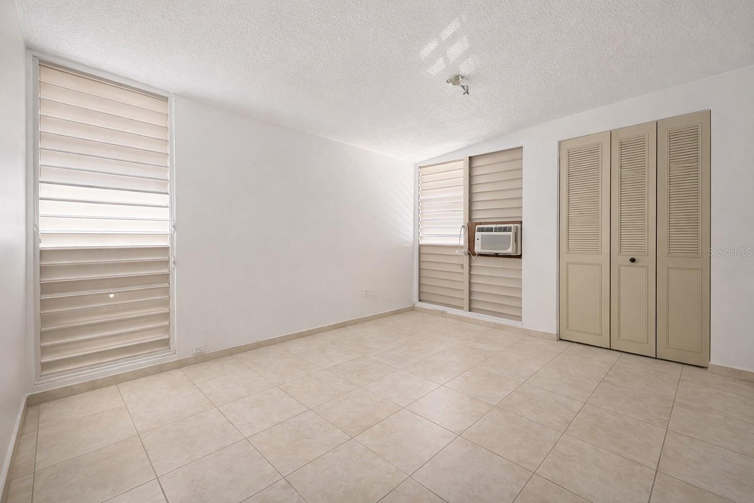 SIERRA BAYAMON - Residential