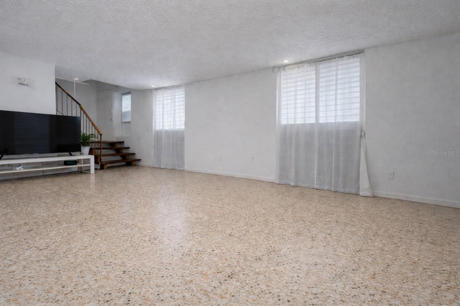 SIERRA BAYAMON - Residential