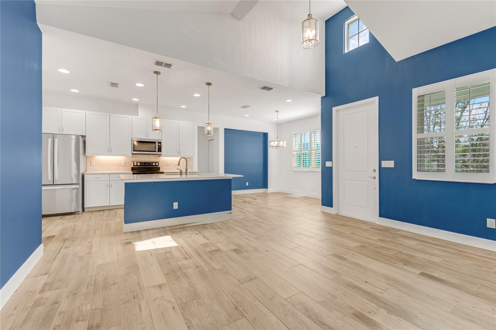 484 LANDSHARK BOULEVARD