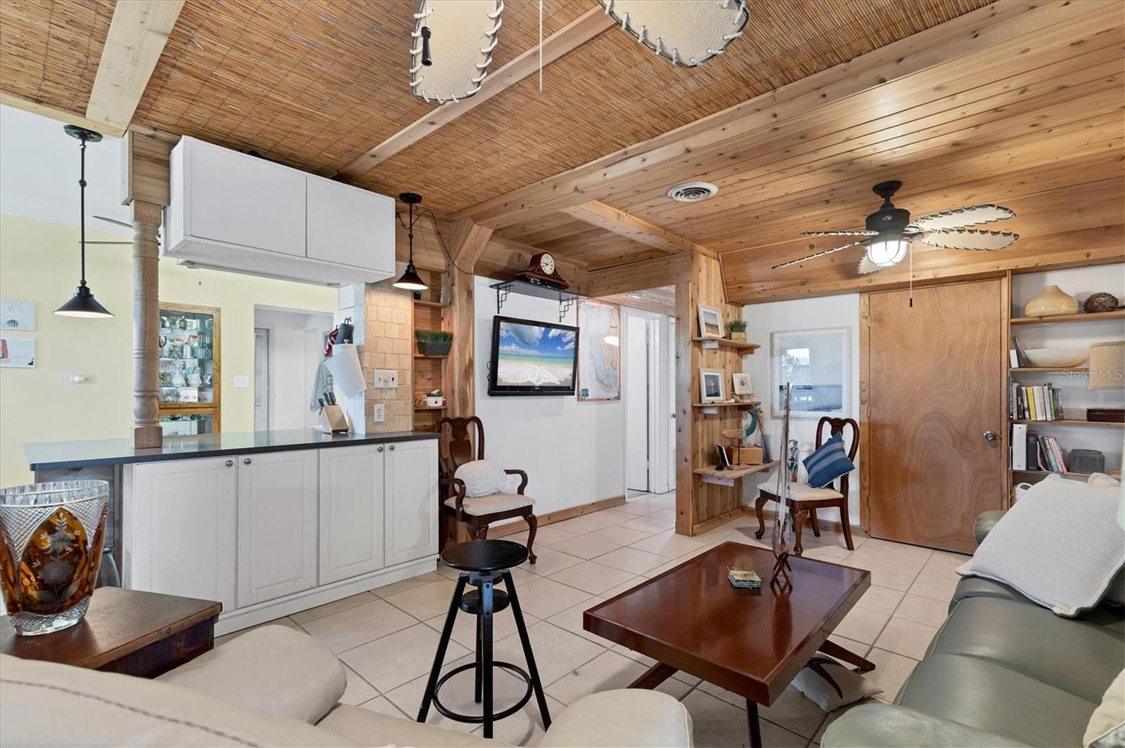 301 PALMETTO DRIVE NE