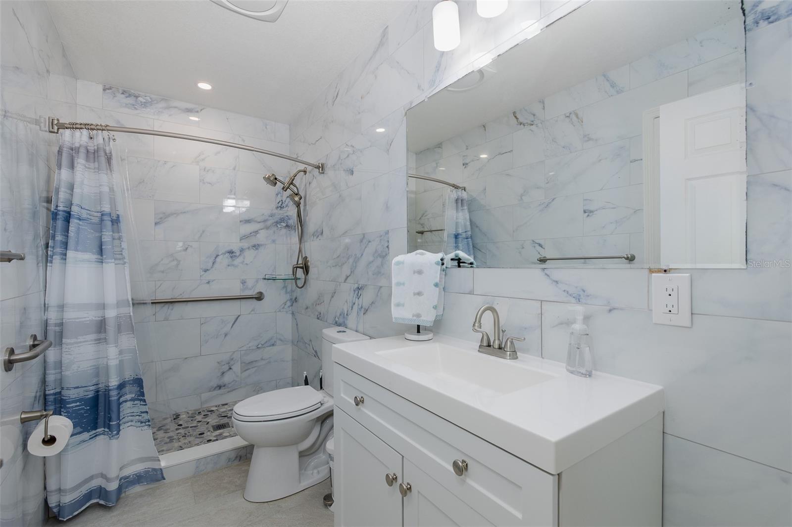 DRIFTWOOD ISLES - Residential