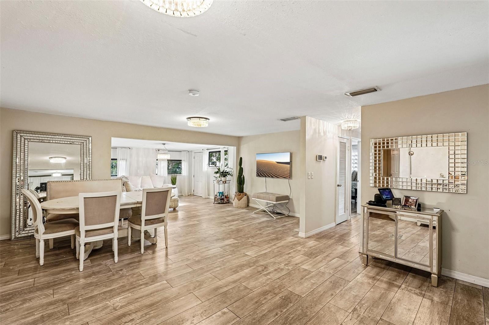 SUNNY LAKES ESTATES - Residential