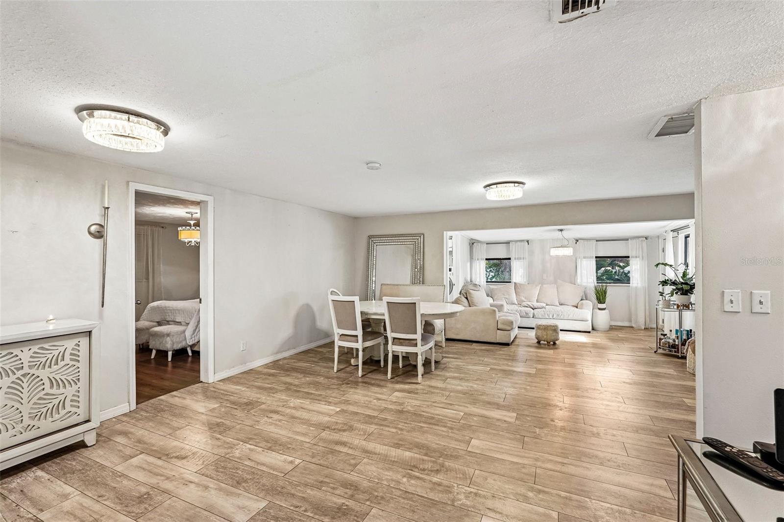 SUNNY LAKES ESTATES - Residential