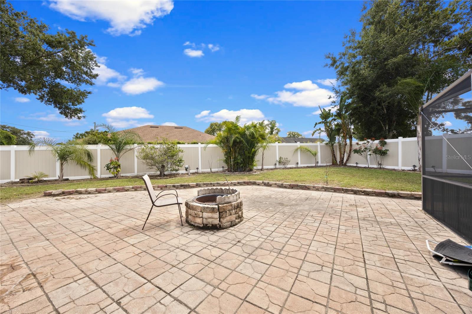 DELTONA LAKES UNIT 07 - Residential