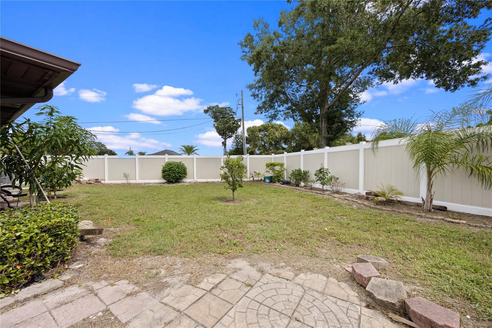 DELTONA LAKES UNIT 07 - Residential