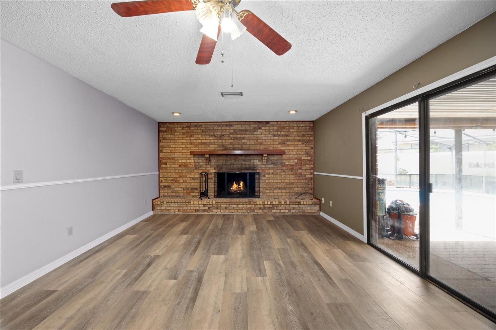 DELTONA LAKES UNIT 07 - Residential